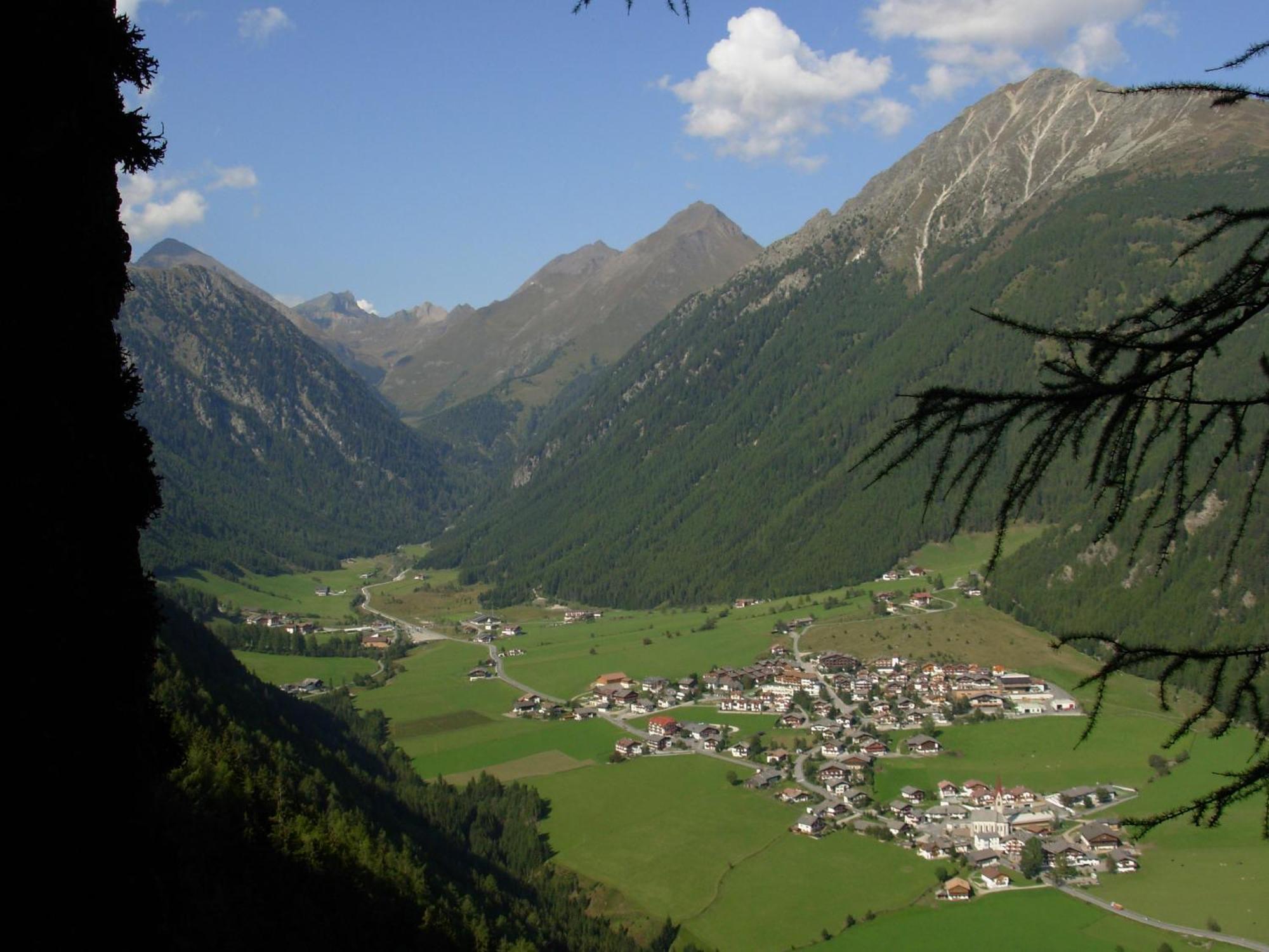 B&B Hotel Alpenrose Rooms & Apartments Valles Luaran gambar