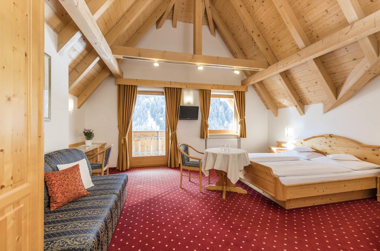 B&B Hotel Alpenrose Rooms & Apartments Valles Luaran gambar