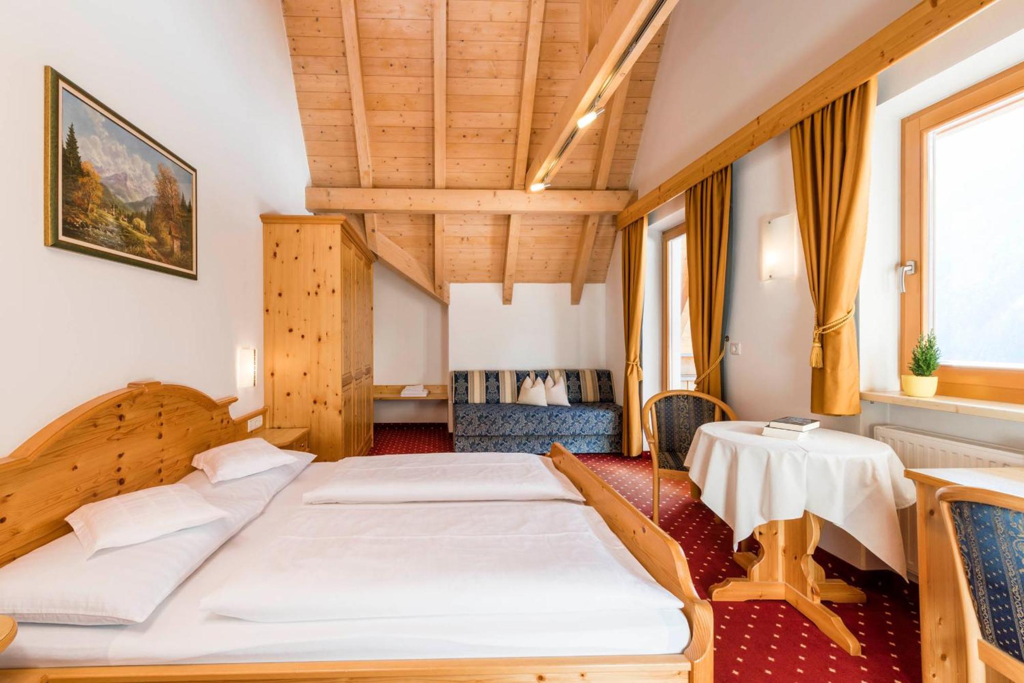 B&B Hotel Alpenrose Rooms & Apartments Valles Luaran gambar